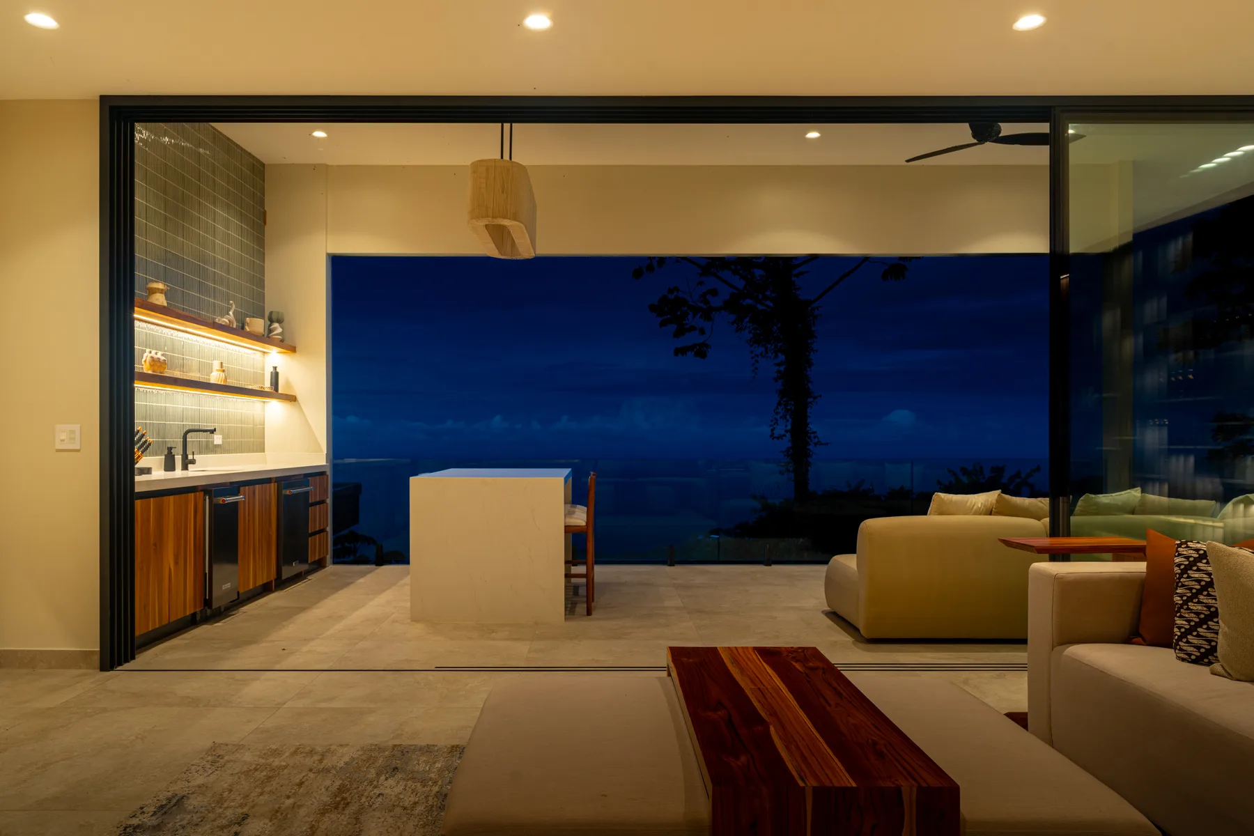 Acqua Blu &mdash; the living room at dusk