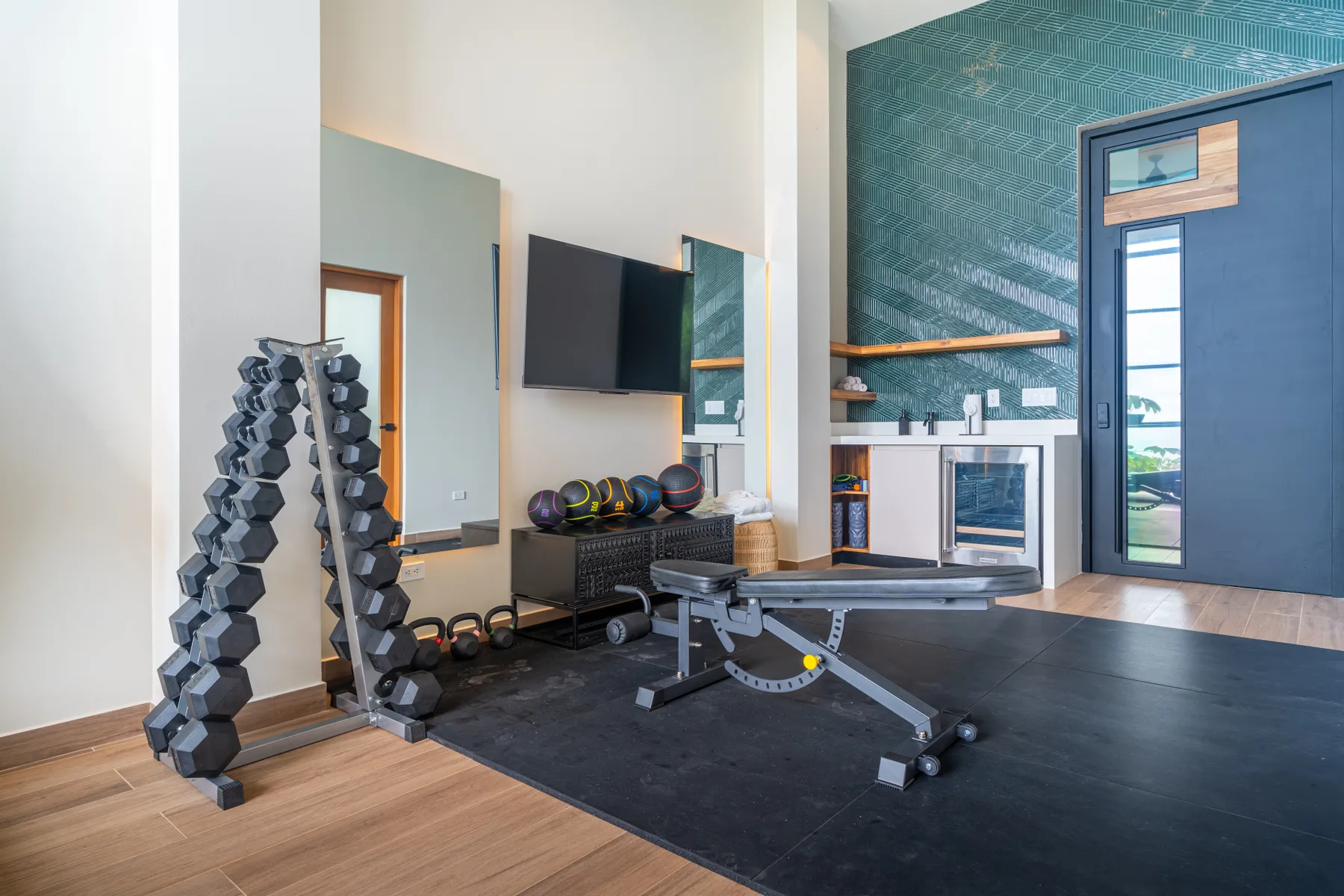 Acqua Blu &mdash; the gym