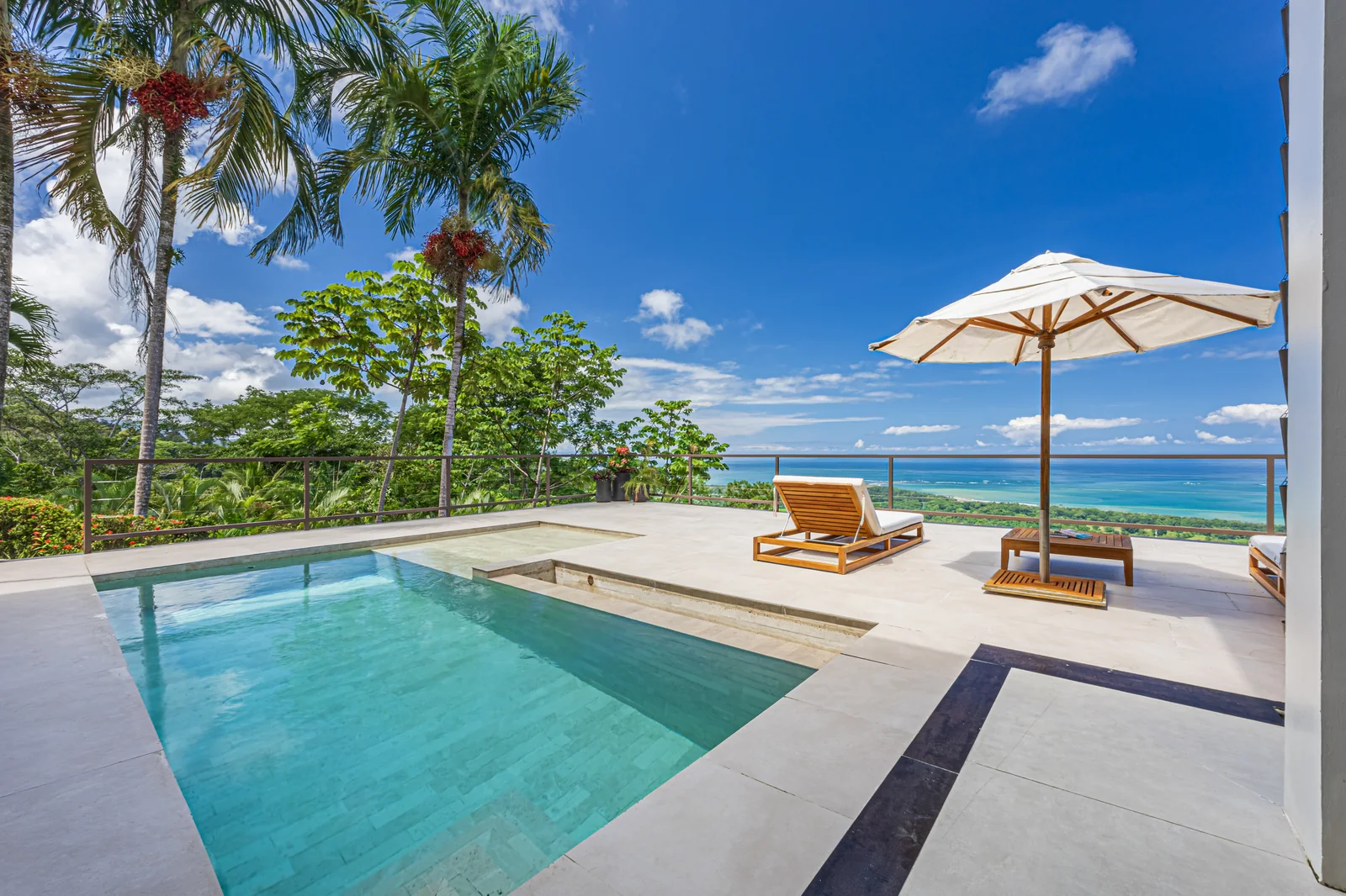 Casa Ballena &mdash; the pool, with the Pacific beyond