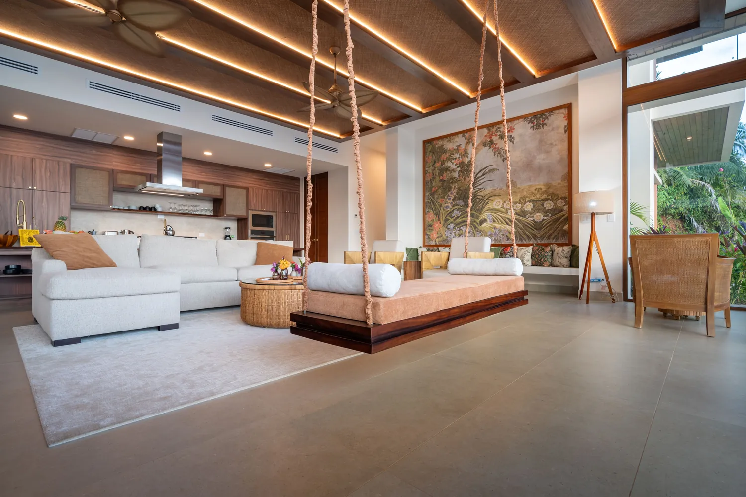 Casa Bella Vi&ntilde;a &mdash; the great room and its hanging chairs