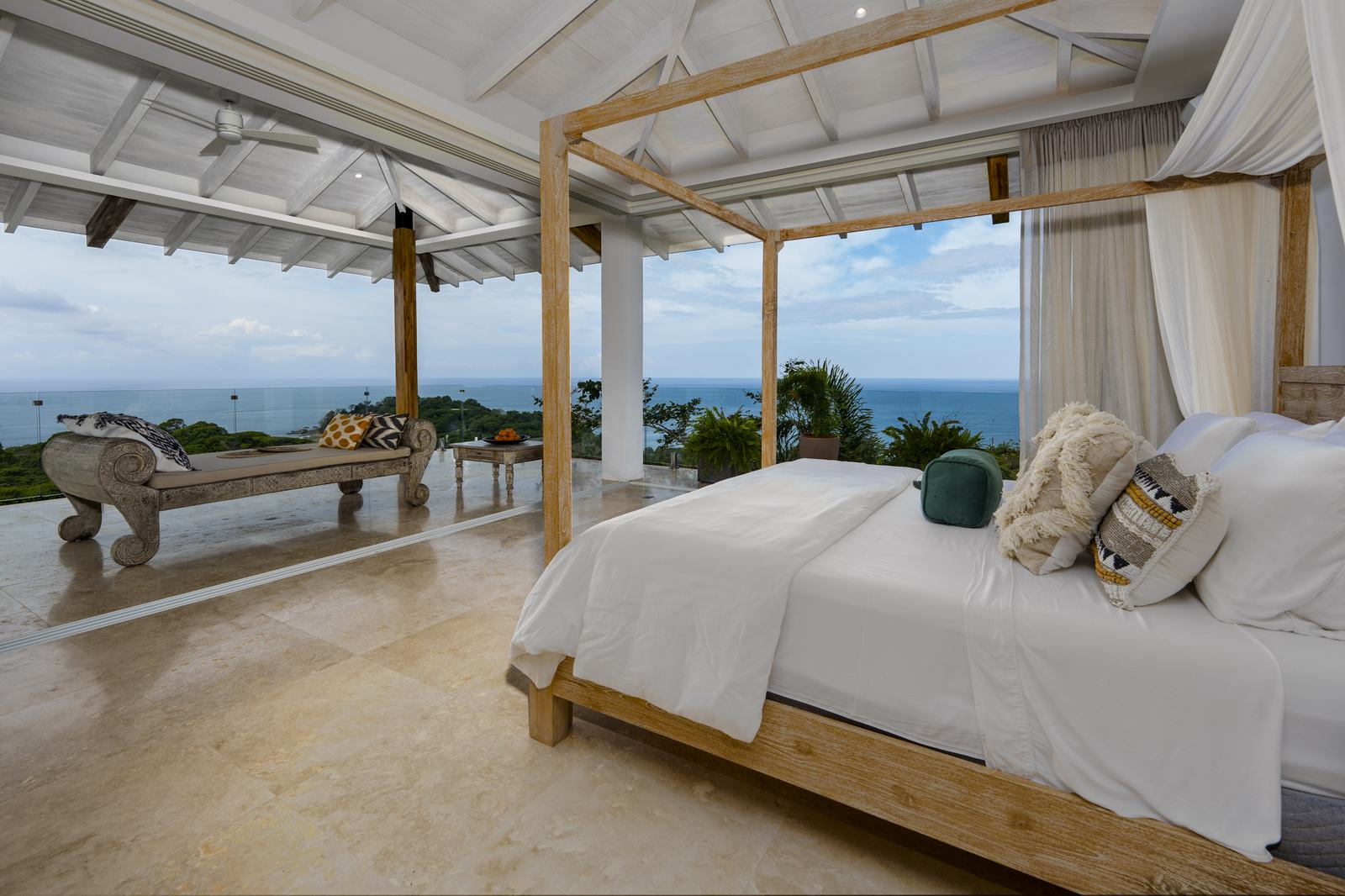 A bedroom facing the Dominical Bay whitewater