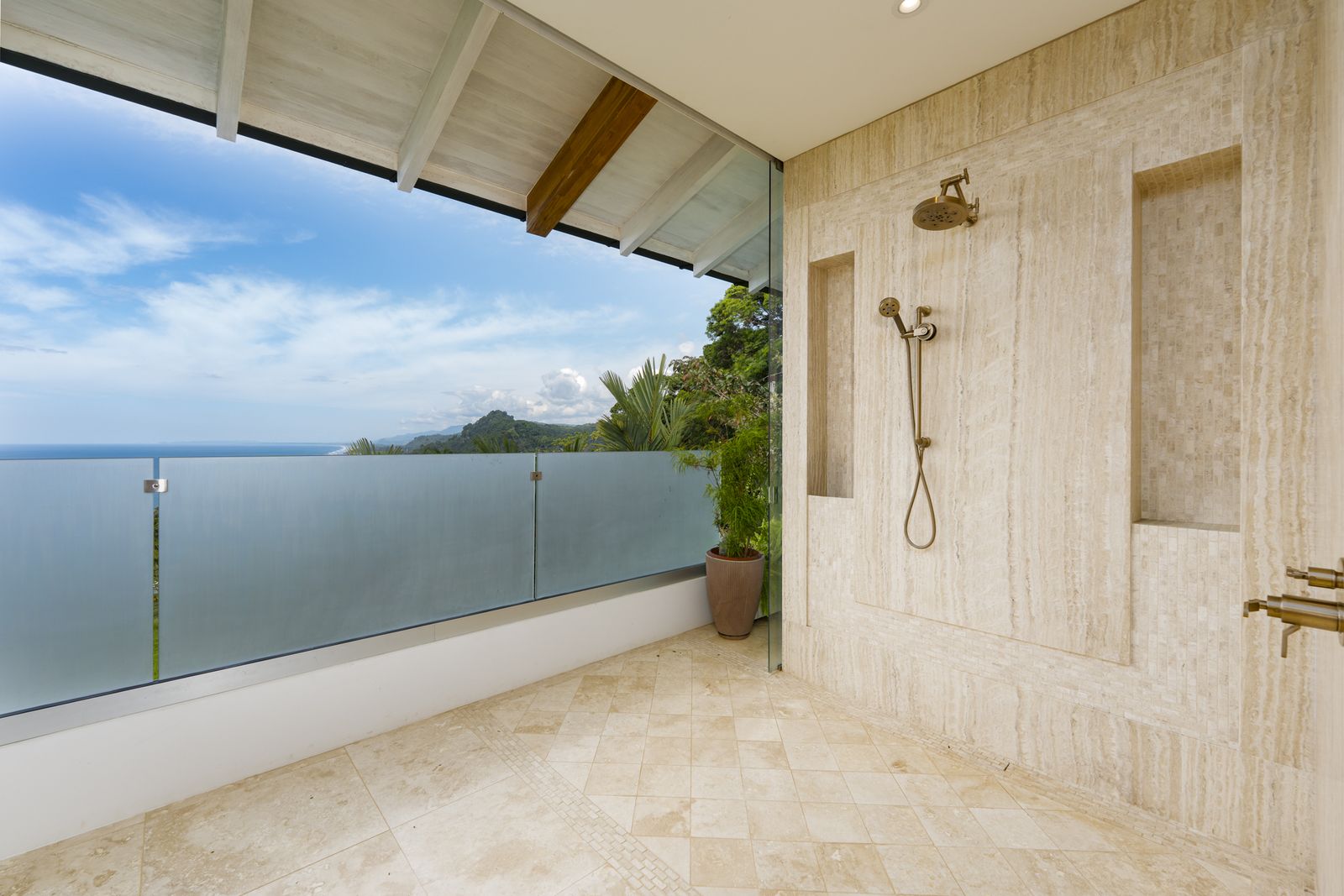 The rain shower, open to a private garden