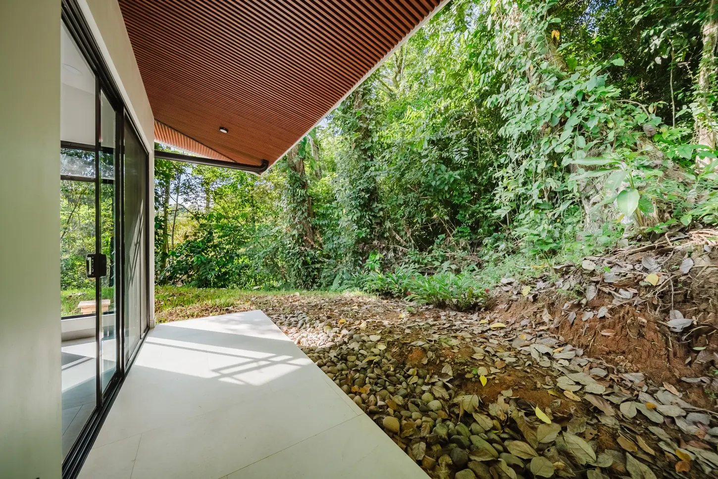 Casa Escondida &mdash; the jungle pressing right up to the terrace