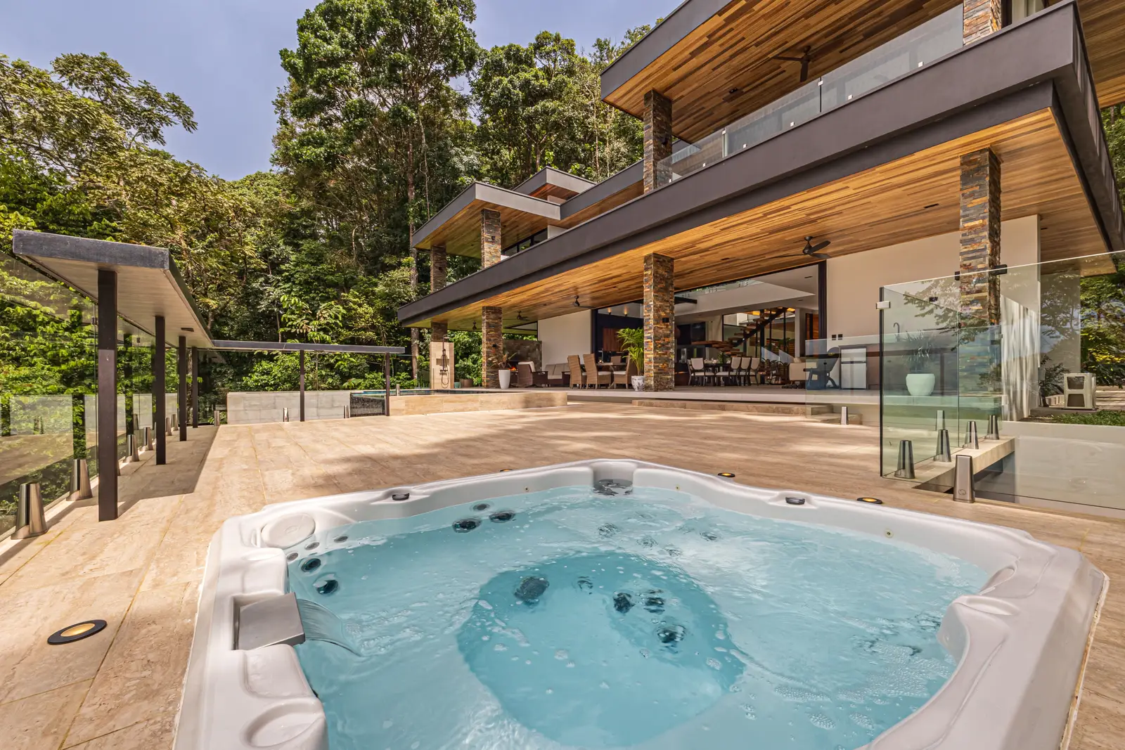 Casa Koules &mdash; the jacuzzi