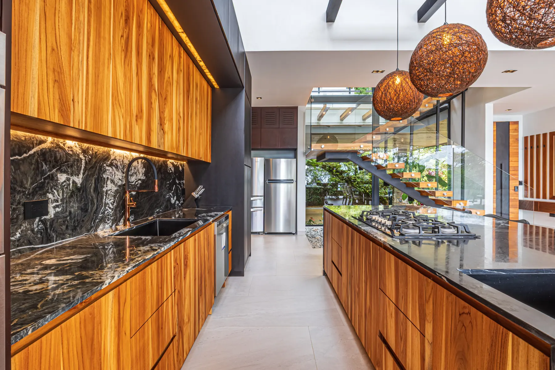 Casa Koules &mdash; the kitchen island