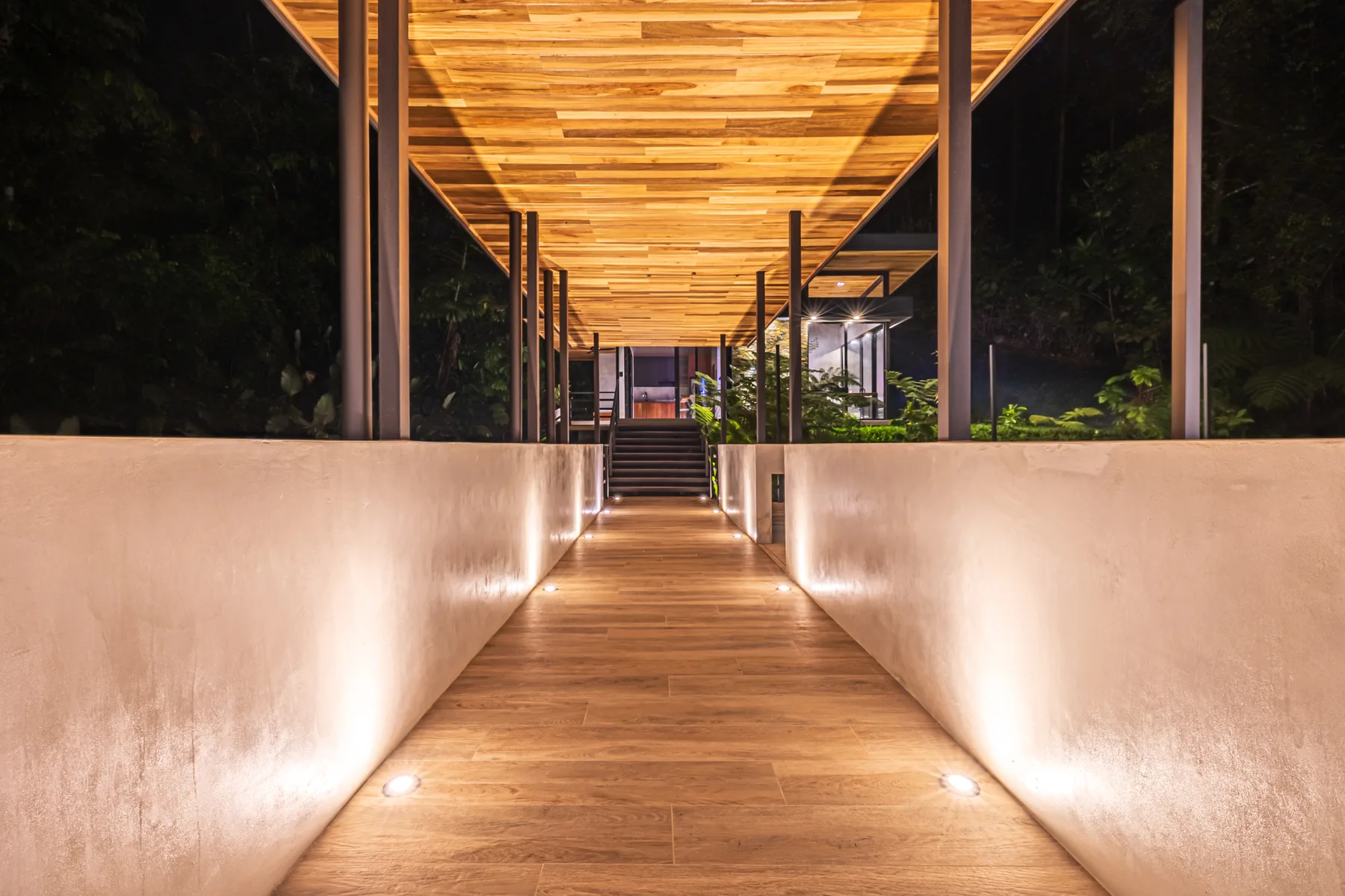 Casa Koules &mdash; the breezeway