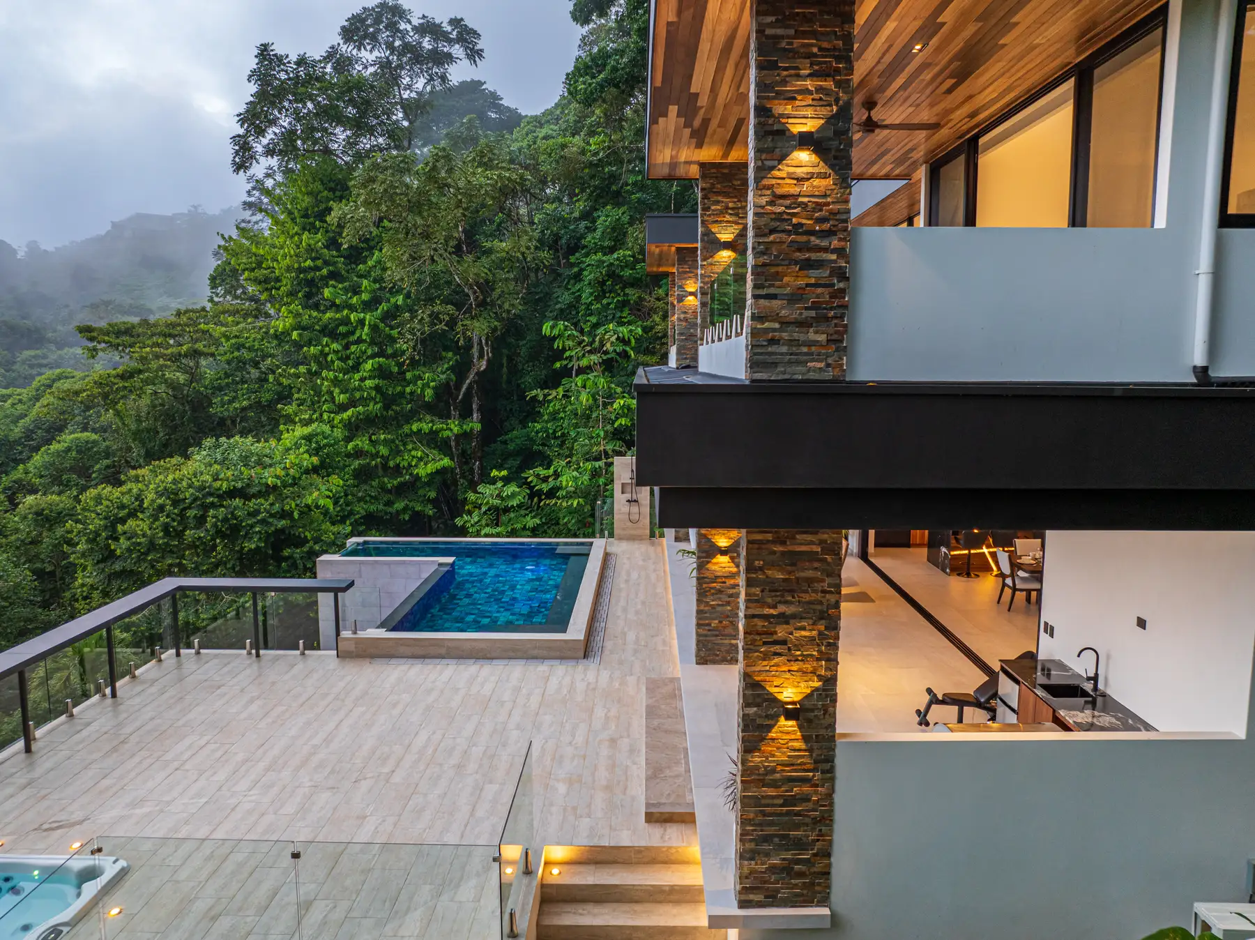 Casa Koules &mdash; the pool deck