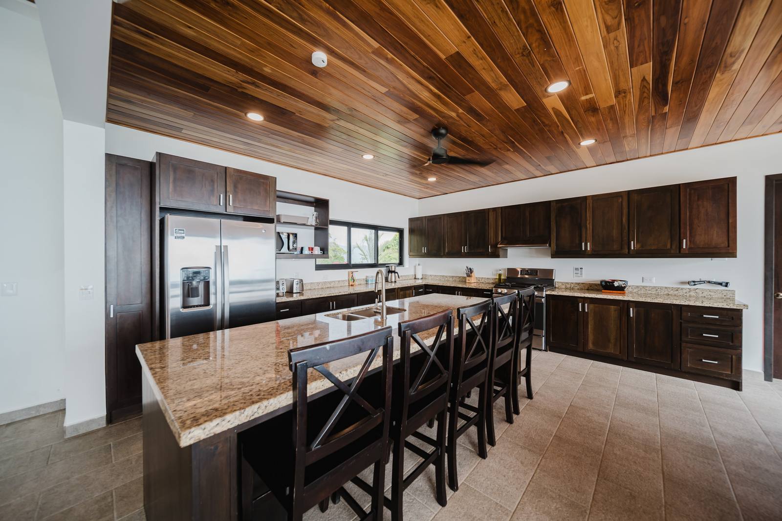 Casa Monta&ntilde;a &mdash; The kitchen island, with seating for five