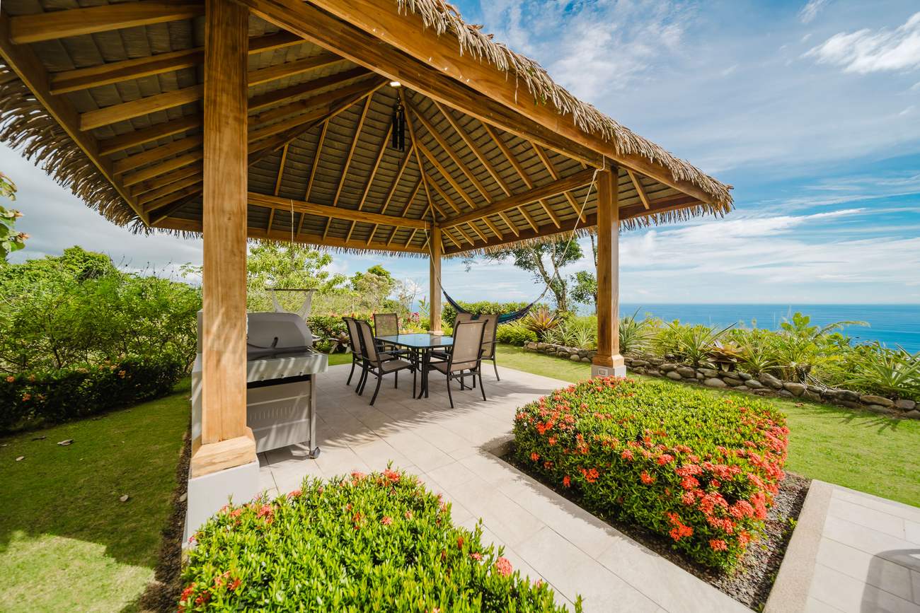 Casa Monta&ntilde;a &mdash; The thatched gazebo, built as a full outdoor kitchen