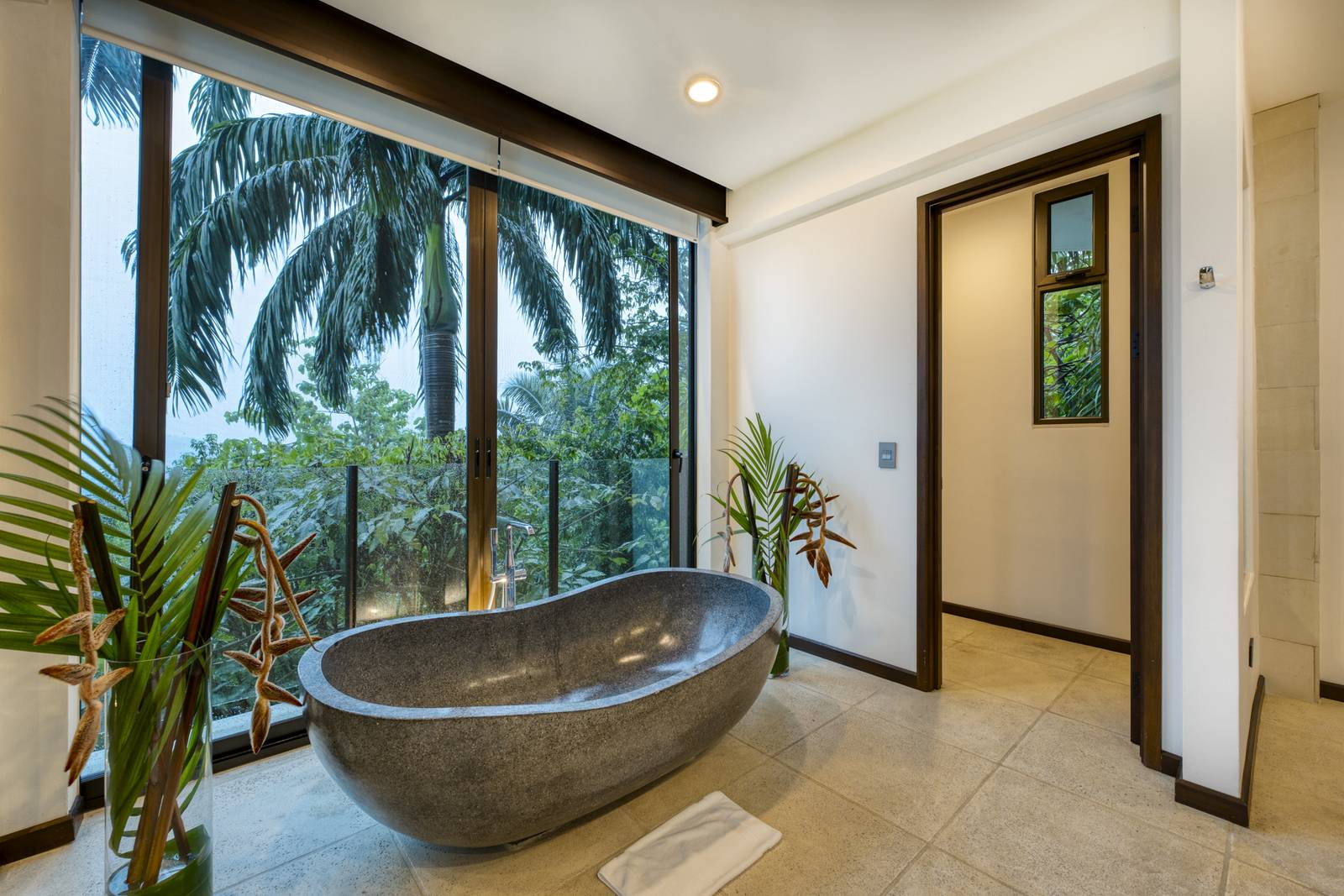 Casa SolAngelo &mdash; the soaking tub set against the jungle