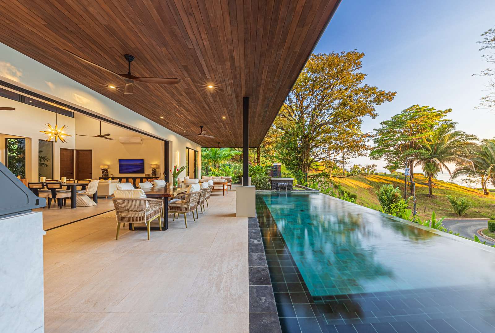 Casa Tango &mdash; The pool seen from inside the living room