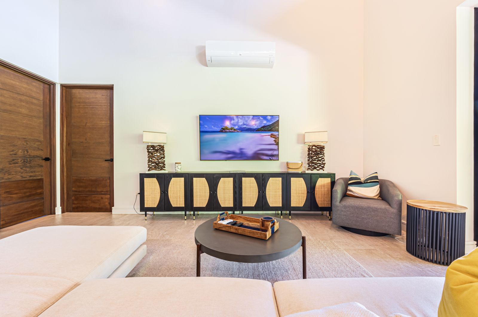 Casa Tango &mdash; The media room