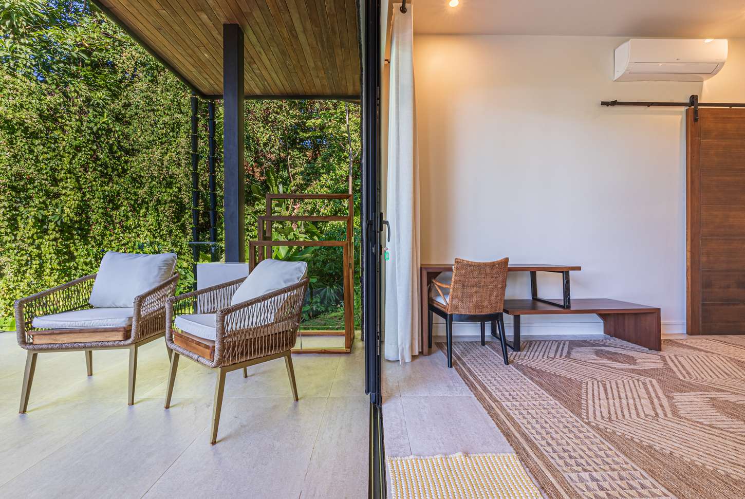 Casa Tango &mdash; The sitting area in the primary suite