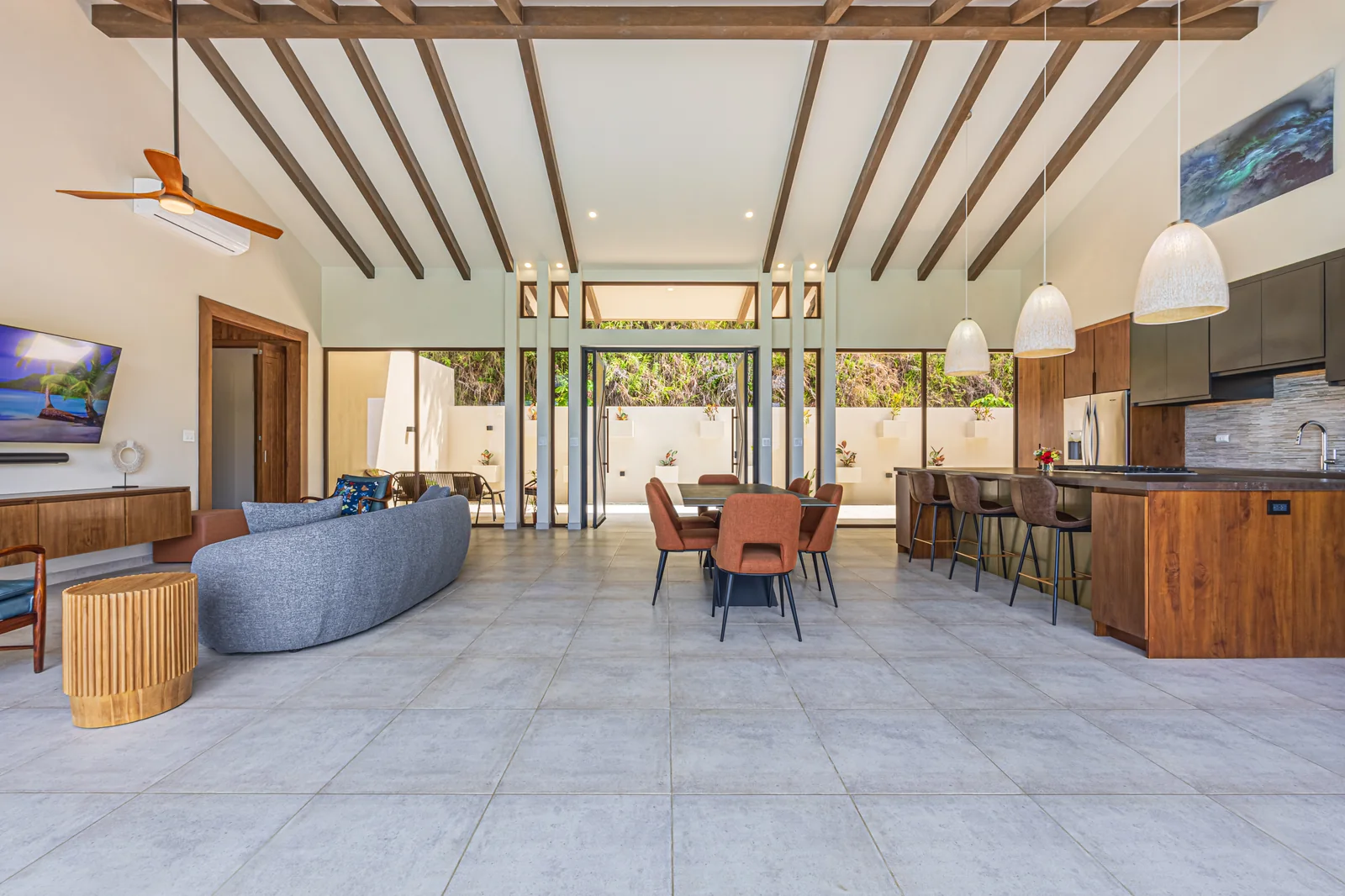 Casa Tranquilidad &mdash; living and dining together