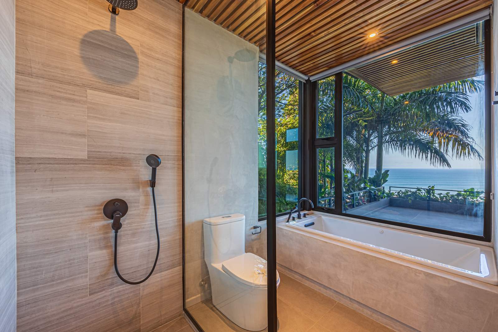 Cascada de Luz &mdash; An outdoor jungle shower off one of the master suites