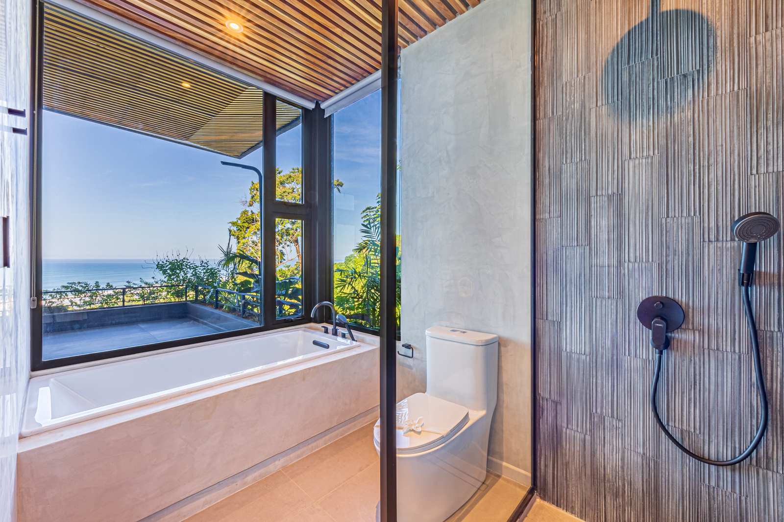 Cascada de Luz &mdash; The jungle shower, enclosed by planting