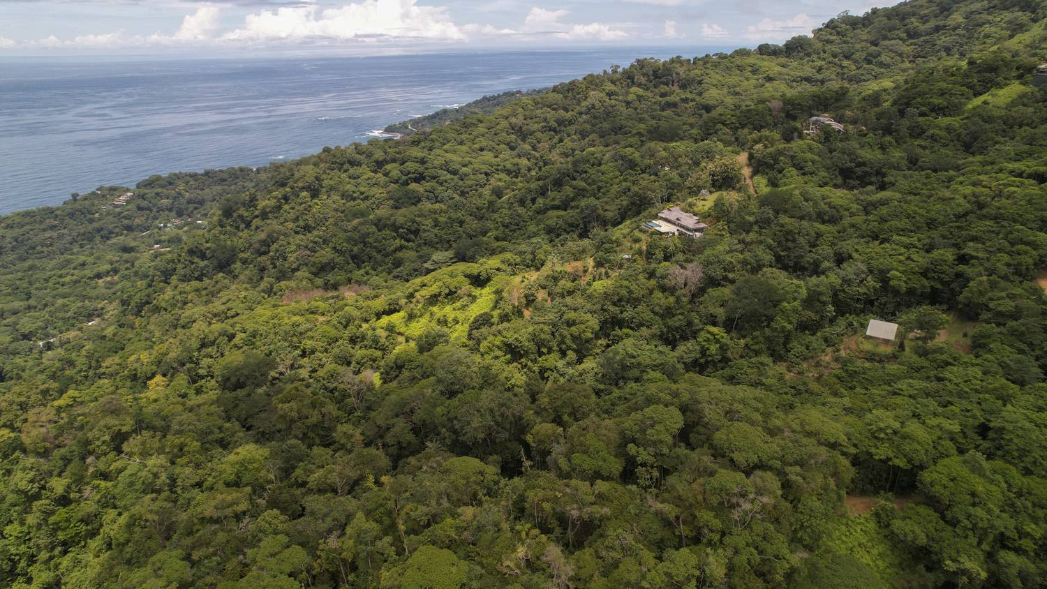 Costa Verde Estates titled lot &mdash; the shoreline below the parcel