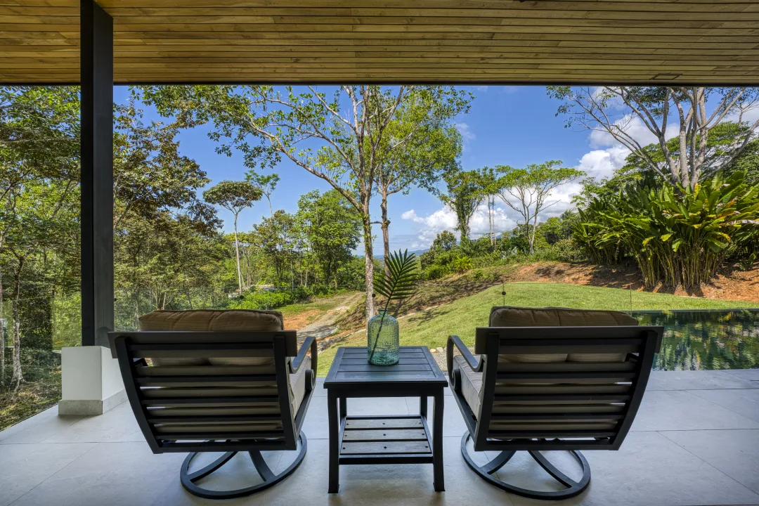 Dulce Pac&iacute;fico &mdash; the terrace looking out