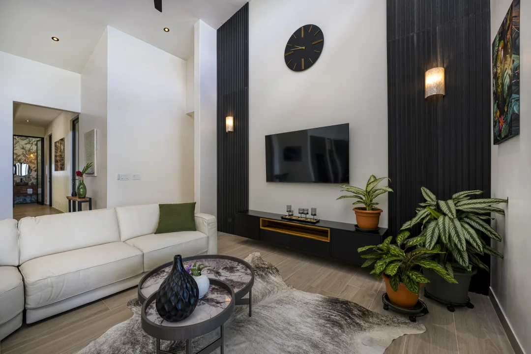 Dulce Pac&iacute;fico &mdash; the living room