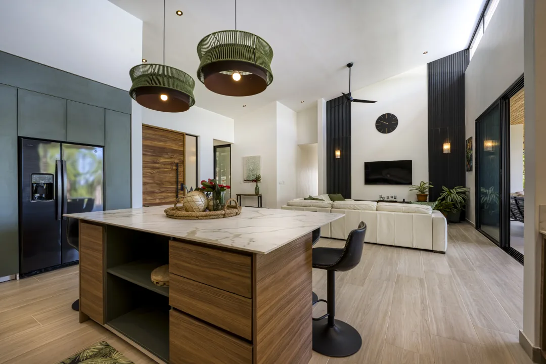 Dulce Pac&iacute;fico &mdash; the kitchen island