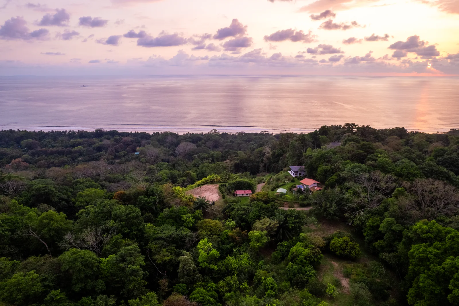 Finca La Cascada &mdash; the coast at golden hour