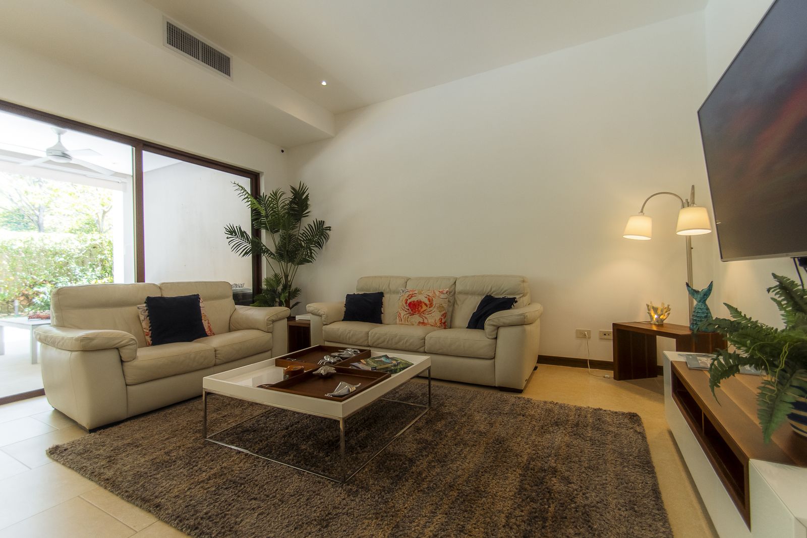 La Estancia &mdash; The living room, open to the terrace