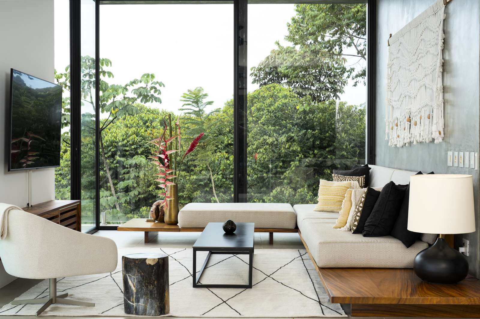 &iexcl;Que Brava! &mdash; the family room