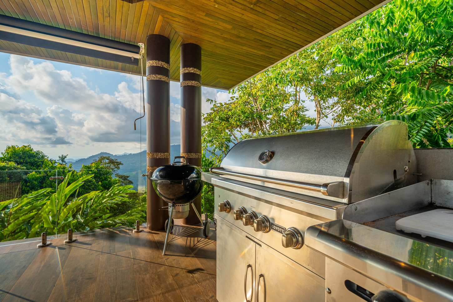 Sue&ntilde;o del Pac&iacute;fico &mdash; The outdoor kitchen, with gas and charcoal grills and a commercial smoker