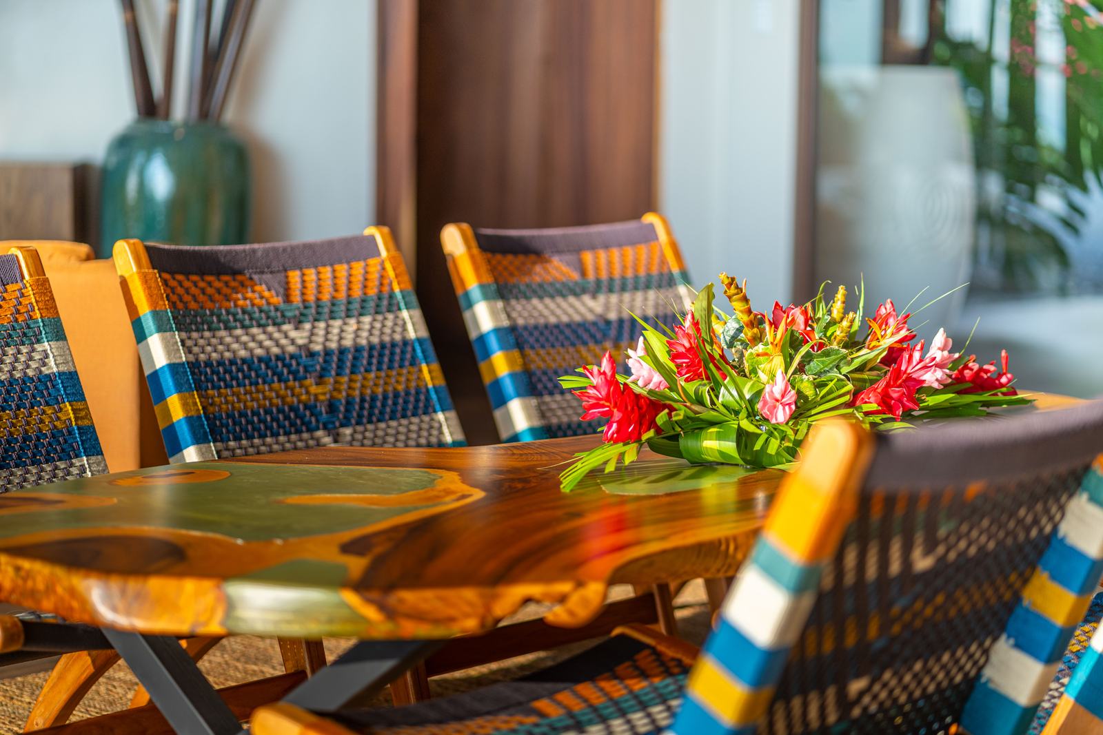 Sue&ntilde;o del Pac&iacute;fico &mdash; Dining in the rancho
