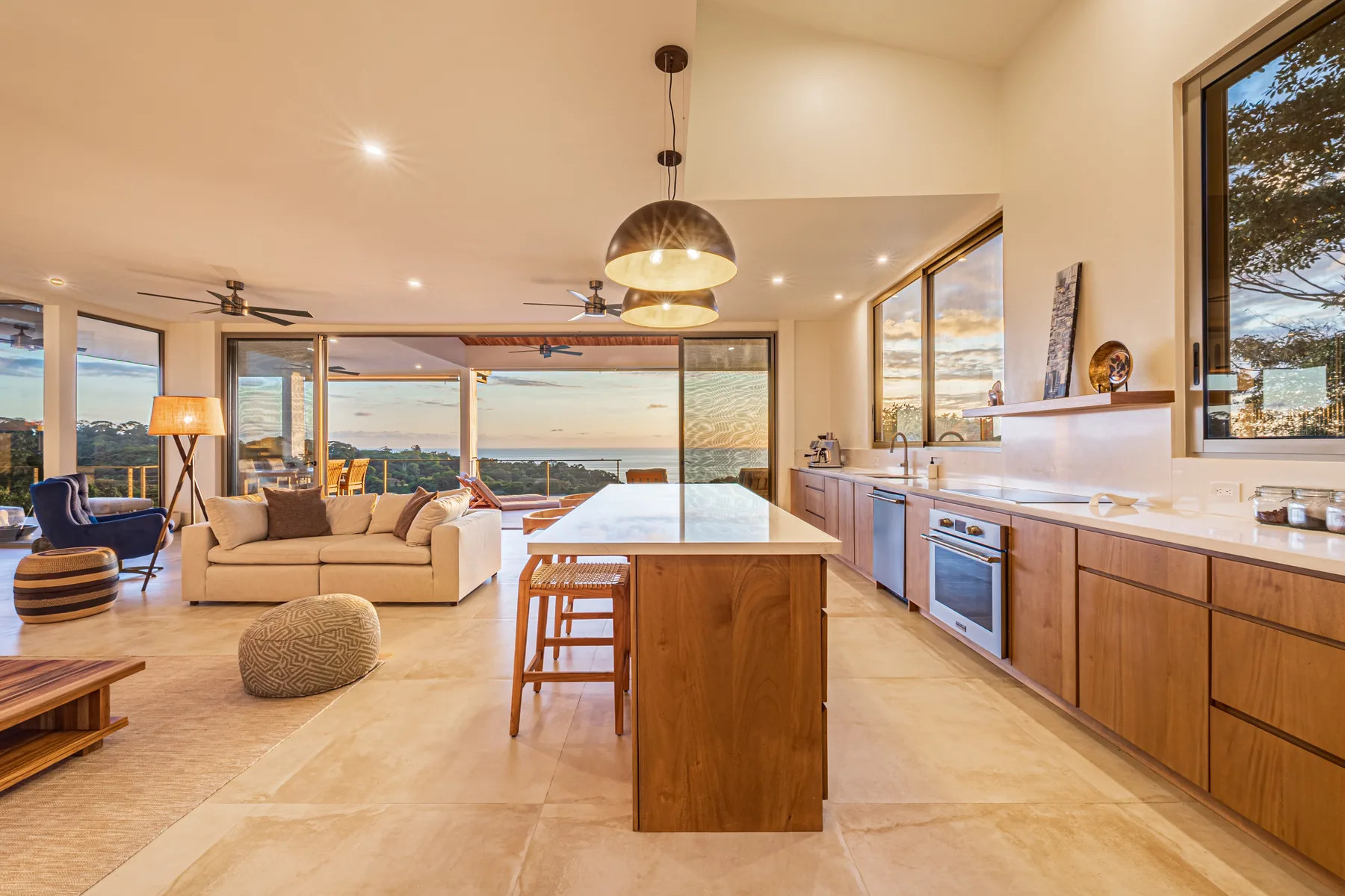 Villa Doble Vista &mdash; kitchen island