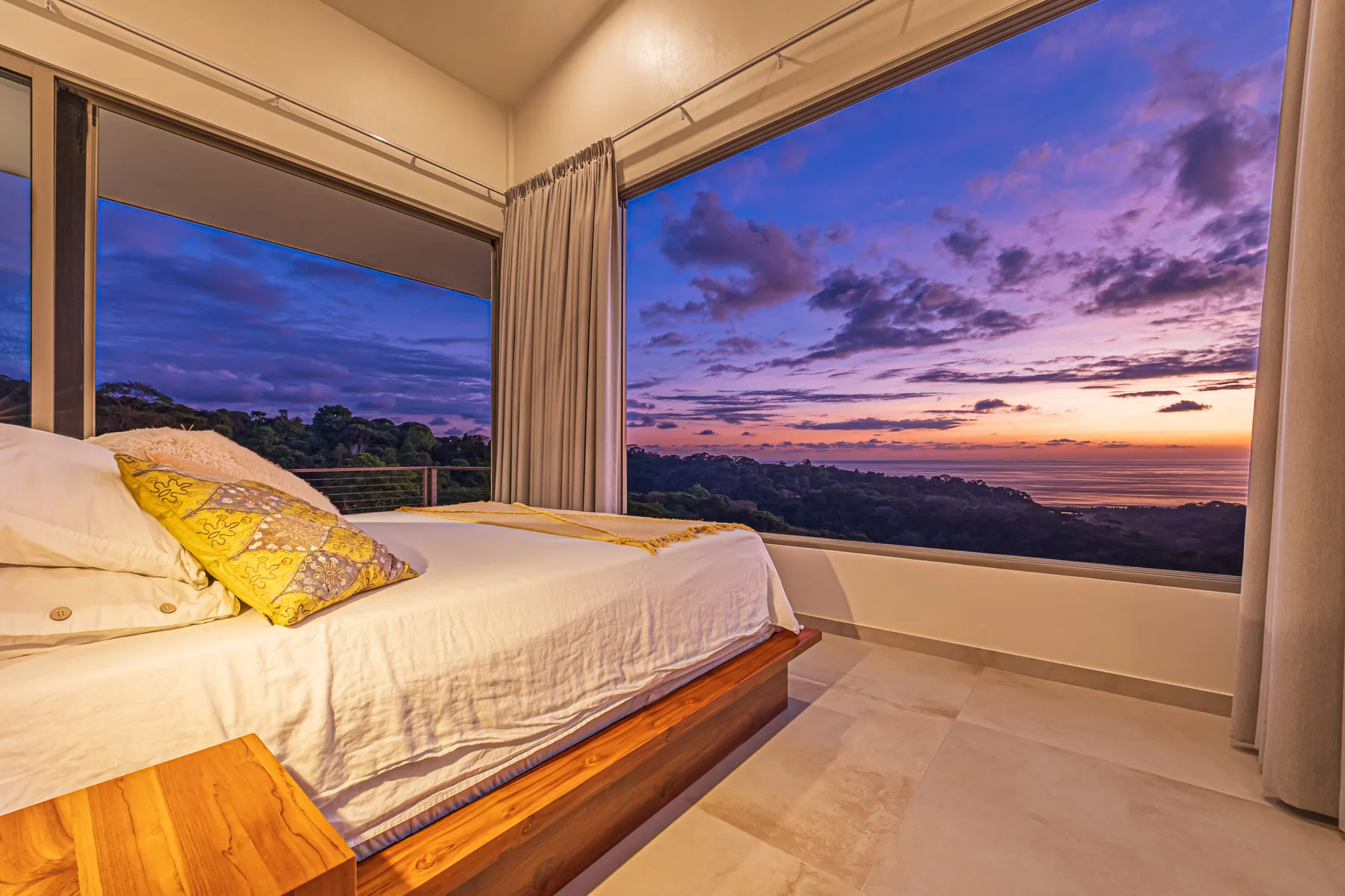 Villa Doble Vista &mdash; bedroom at dusk