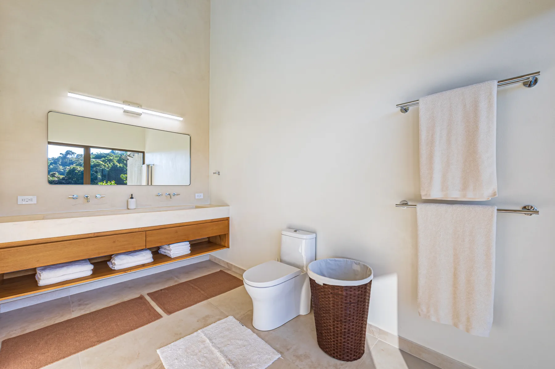 Villa Doble Vista &mdash; further bath