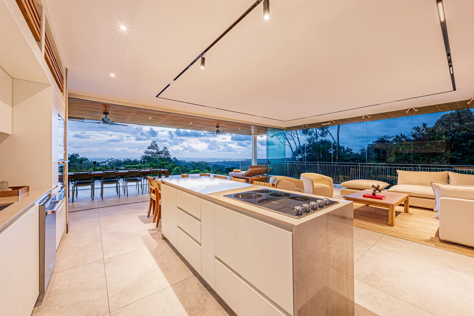 Villa Las Brisas &mdash; the living room open to the coast