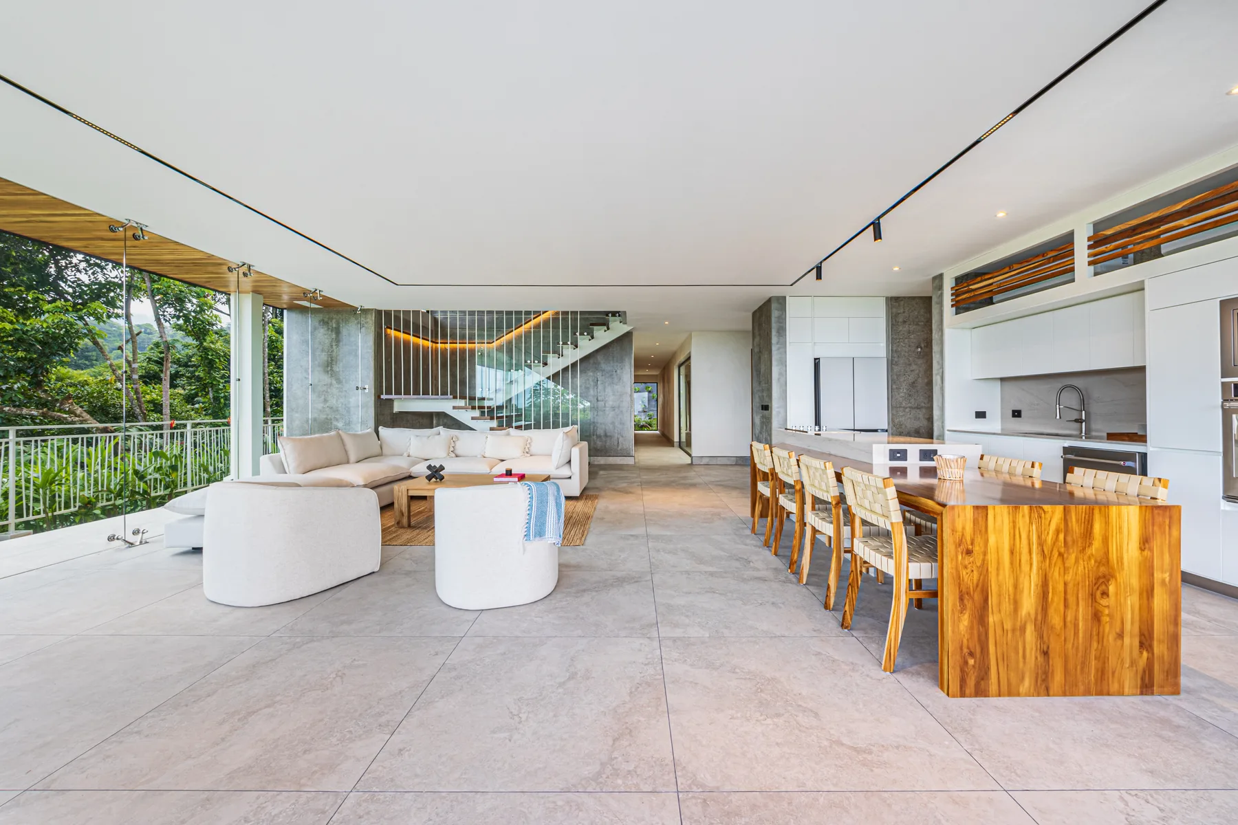 Villa Las Brisas &mdash; the kitchen island