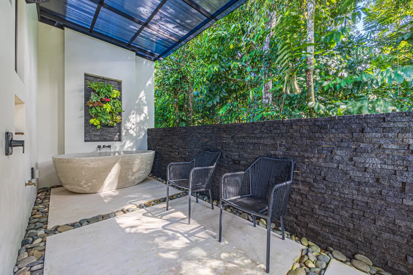 Villa San Martin &mdash; the freestanding tub in its walled garden