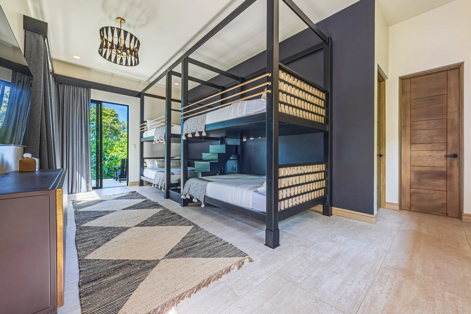 Villa San Martin &mdash; the bunk room