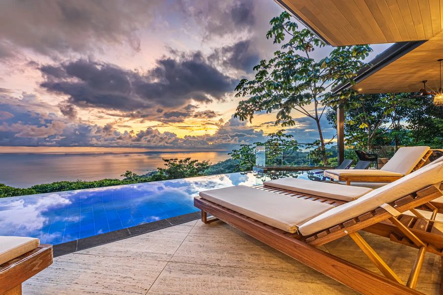 Villa San Martin, Escaleras &mdash; sunset over the Pacific from the infinity pool deck