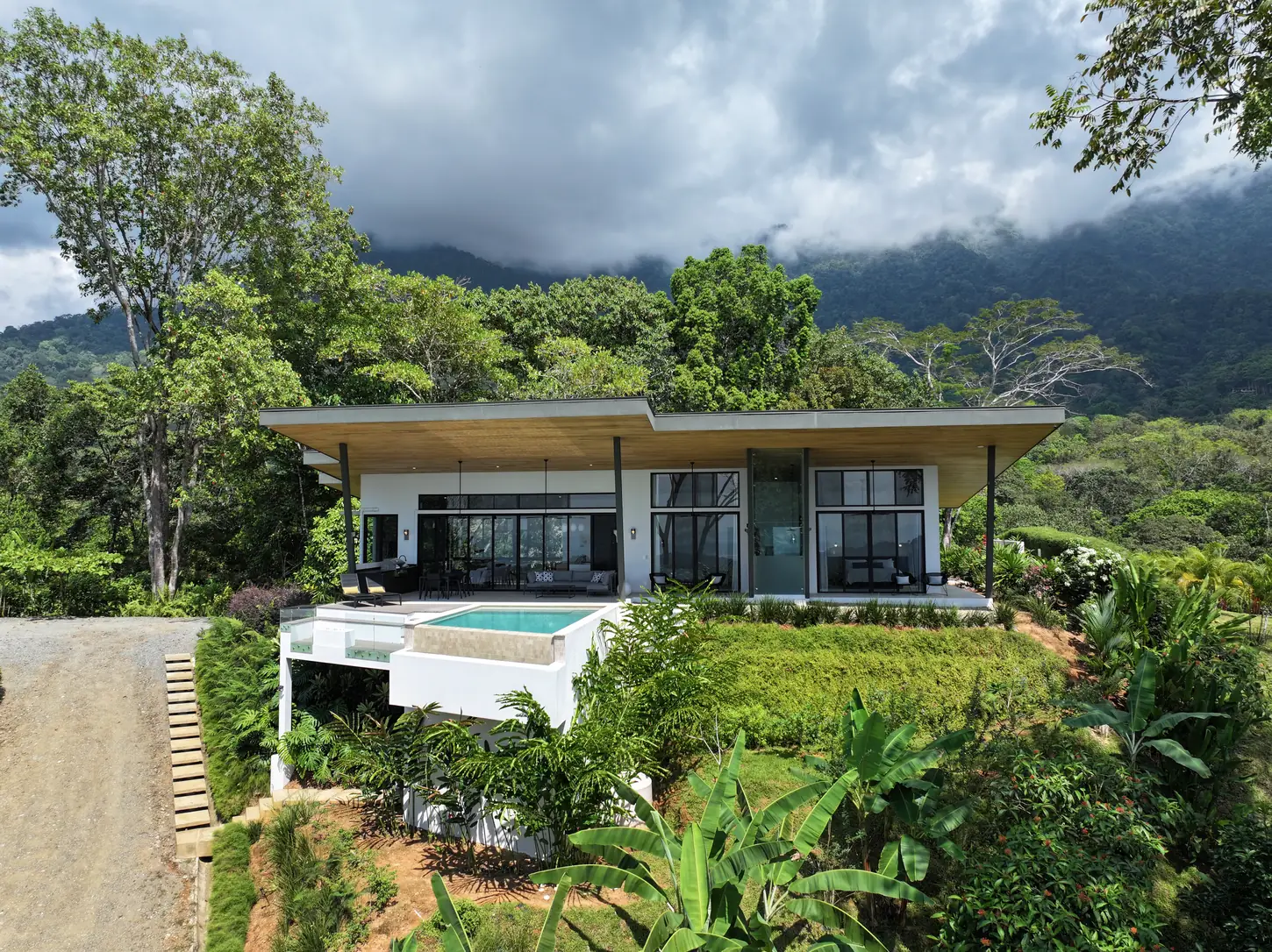 Vista Hermosa &mdash; the single roof plane running the length of the house