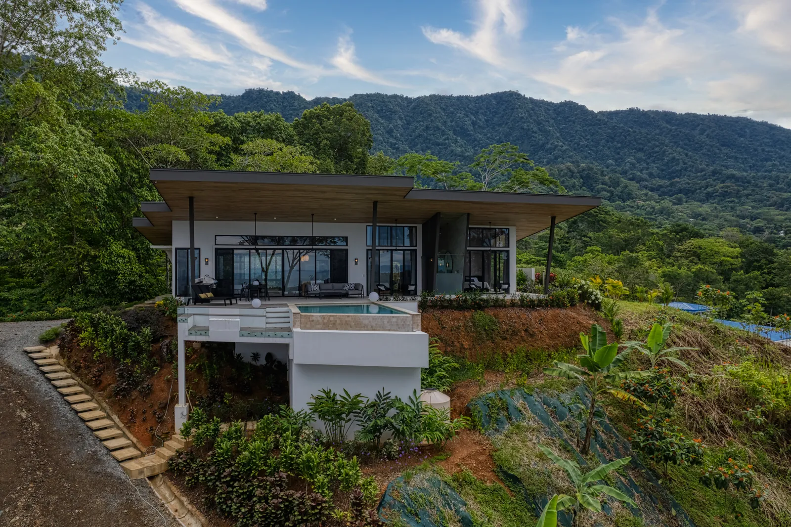 Vista Hermosa &mdash; the elevation seen from the drive